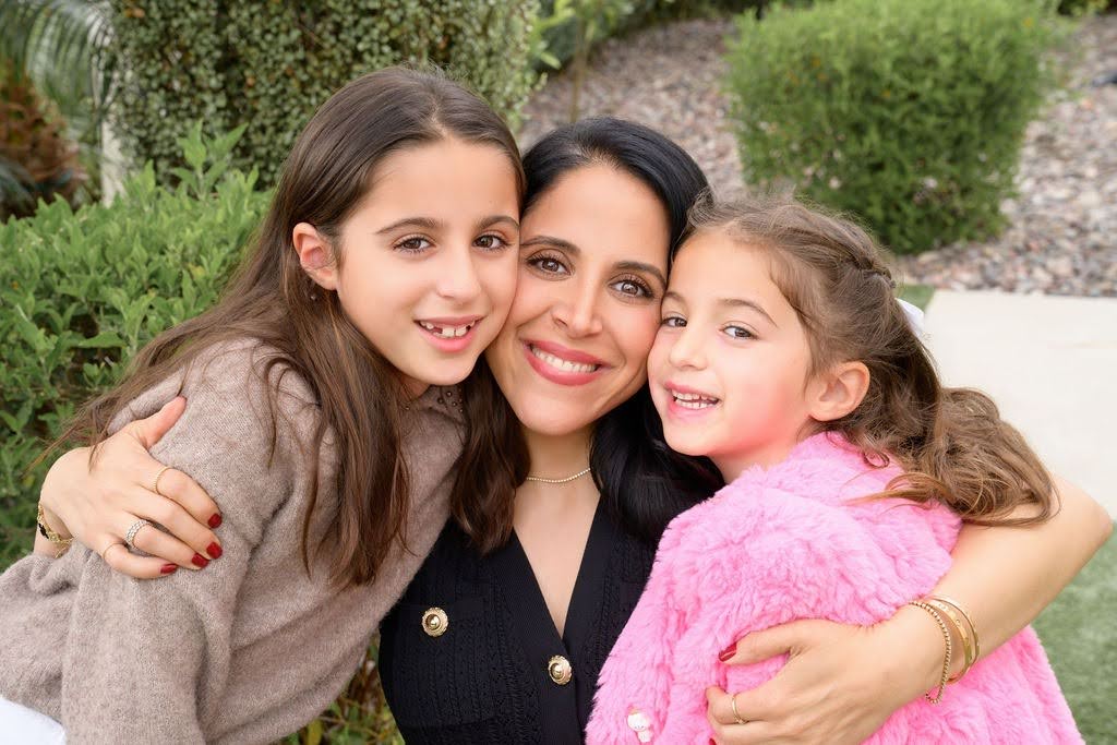 Vida WeNatal Cofounder with her two daughters - WeNatal breastfeeding support supplement