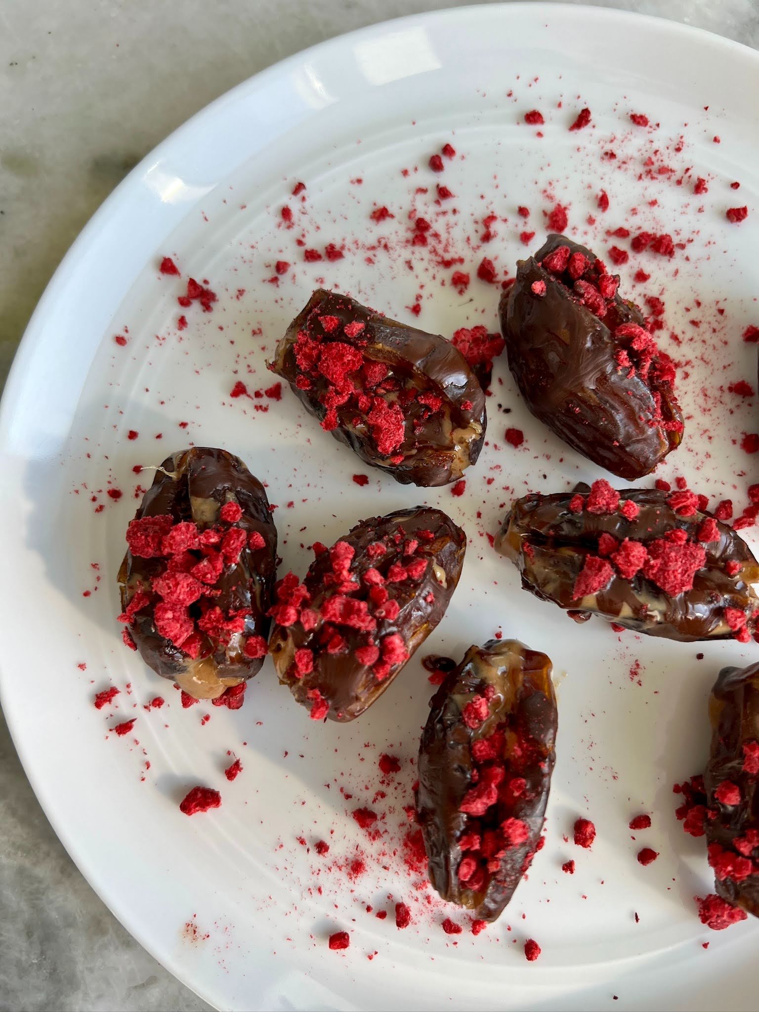 Snickers-inspired stuffed dates, a fertility-friendly snack - WeNatal